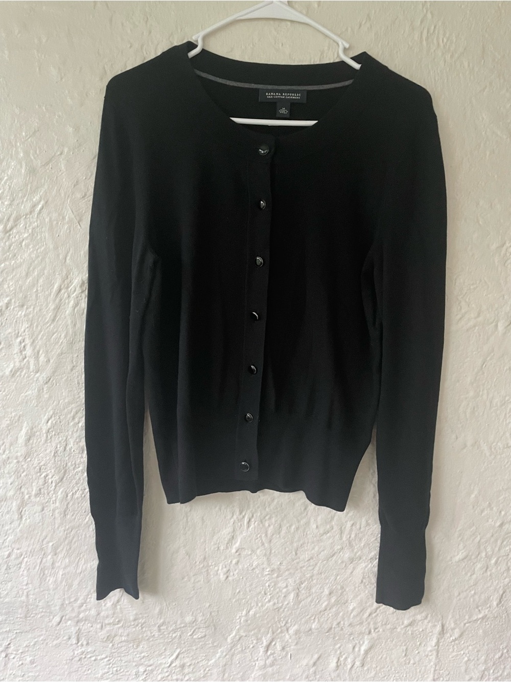 Banana Republic crewneck long sleeve black silk cotton cashmere cardigan; M
